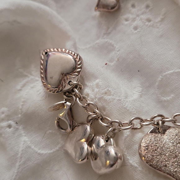 Vintage Sterling Silver Heart Charm Bracelet - Picture 6 of 9